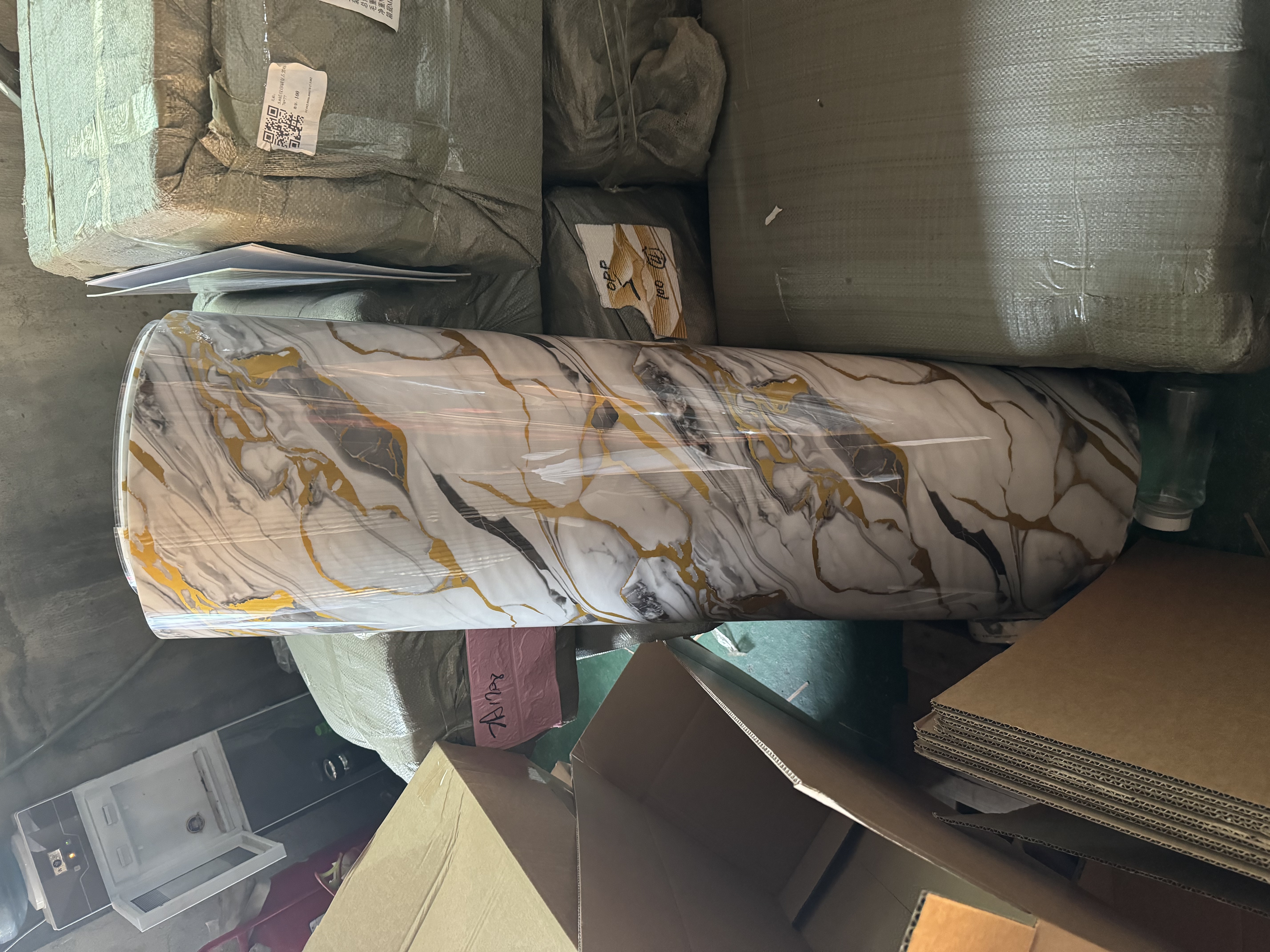 f002roll